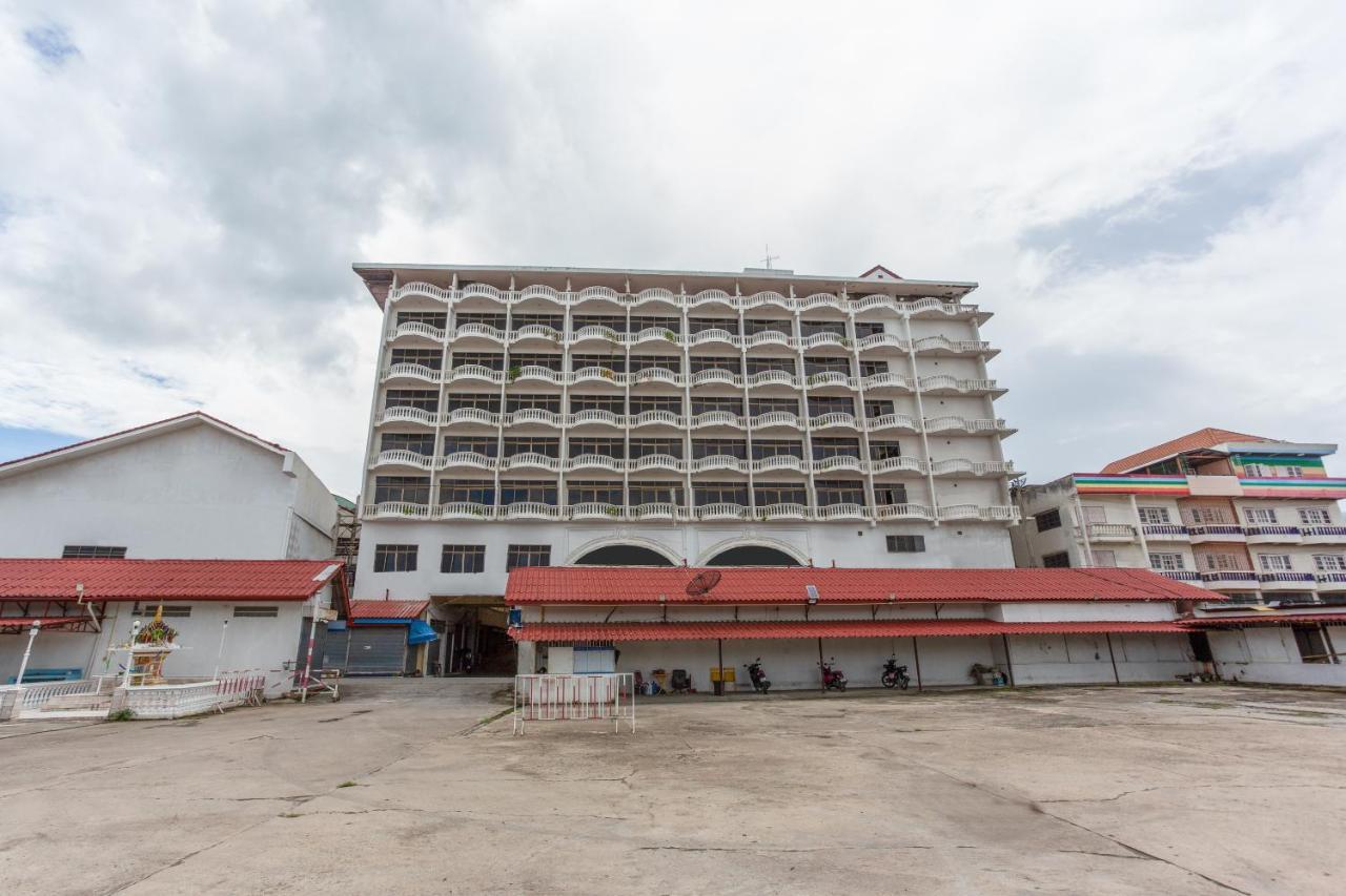 Capital O 1115 Wang Thong Hotel Maesai Mae Sai Εξωτερικό φωτογραφία
