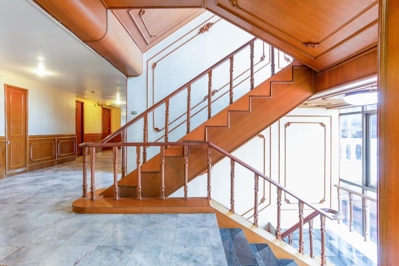 Capital O 1115 Wang Thong Hotel Maesai Mae Sai Εξωτερικό φωτογραφία